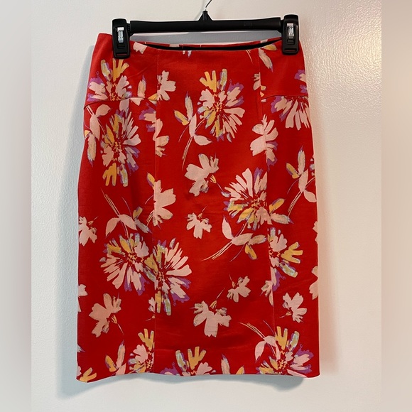 Lysse floral print Charity pencil skirt - Picture 2 of 11